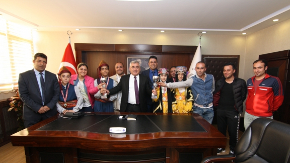 Türkiye Halk Oyunları Bölge Şampiyonlarından Aslana Ziyaret