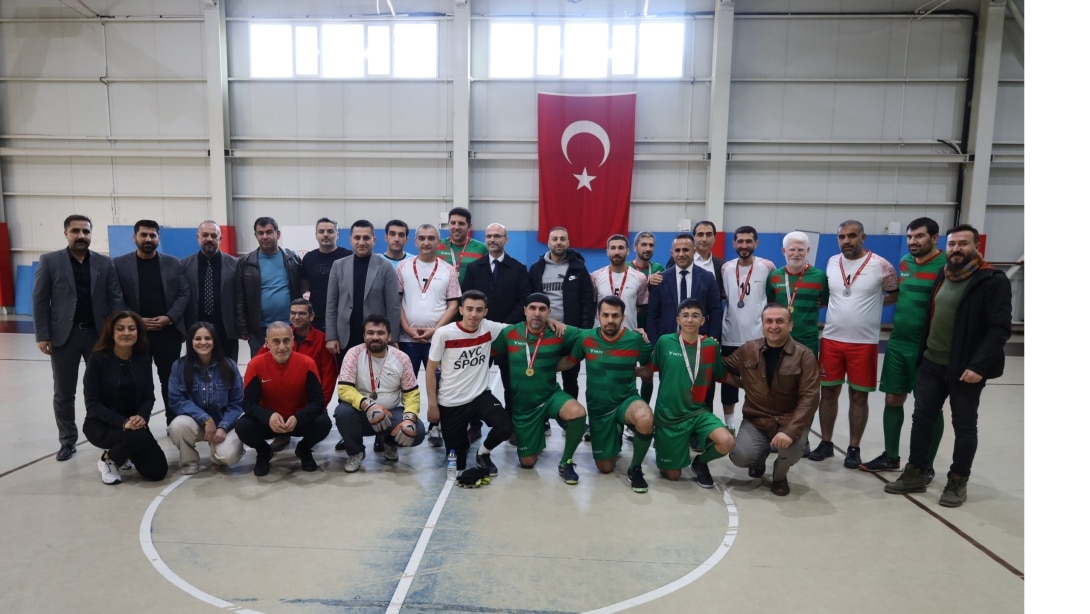 DİYARBAKIR'DA GÖRME ENGELLİLER HAFTASI'NA ÖZEL FUTSAL MAÇI DÜZENLENDİ