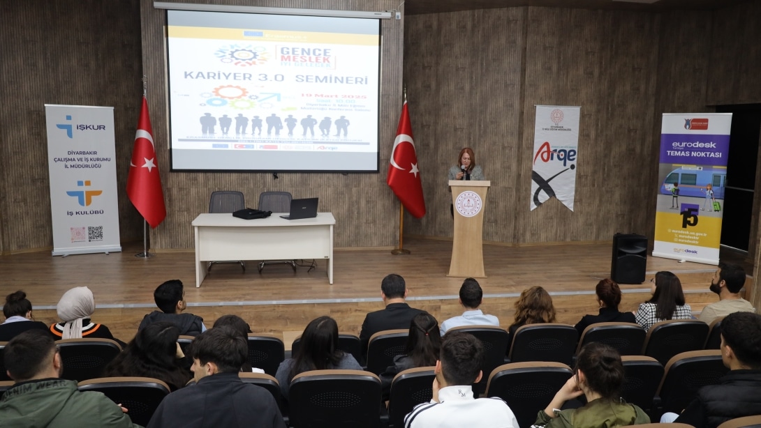 Meslek Liseli Gençlerimiz Kariyer 3.0 Semineri'nde Buluştu!